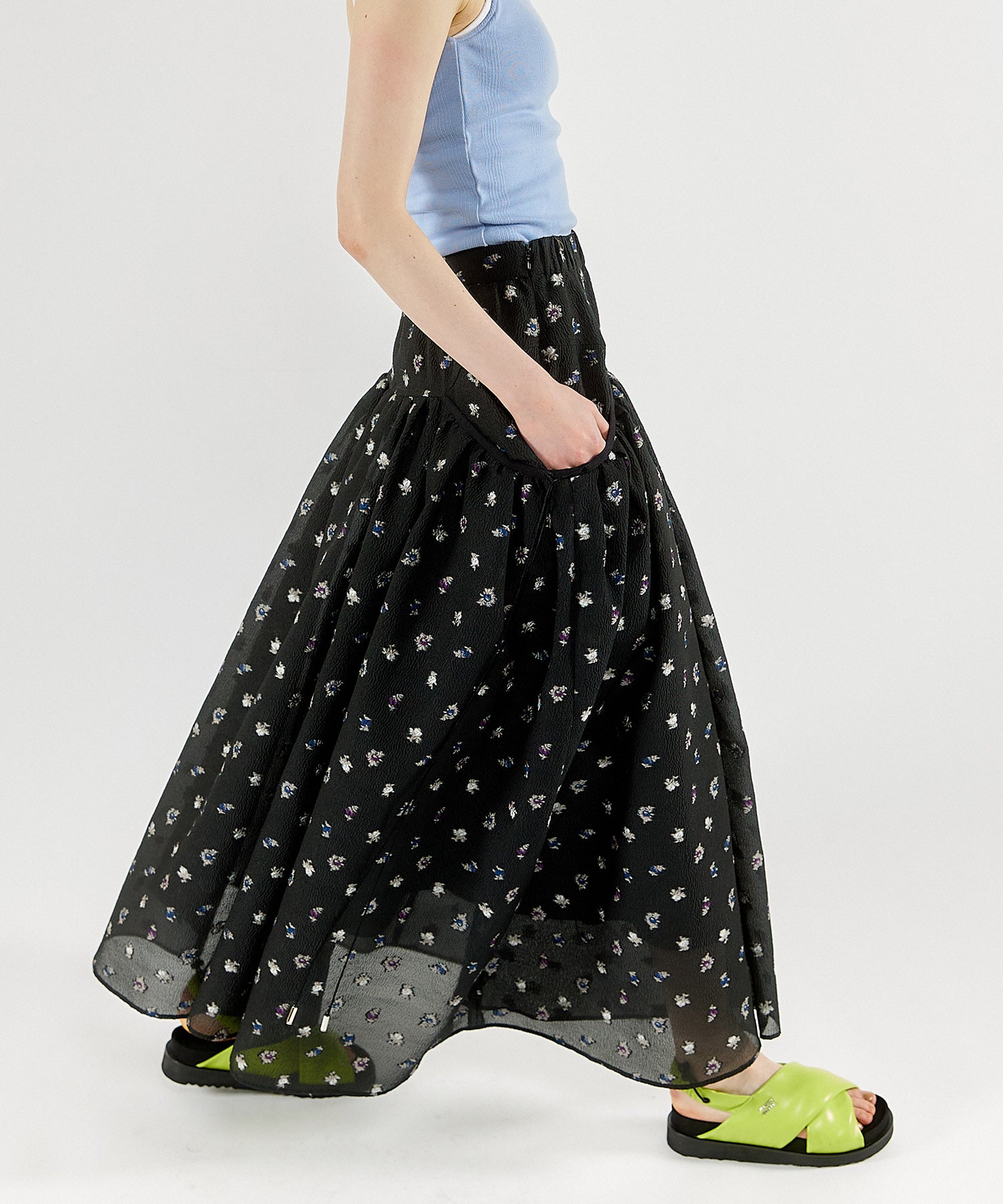 Floral Pattern Jacquard Voluminous Skirt