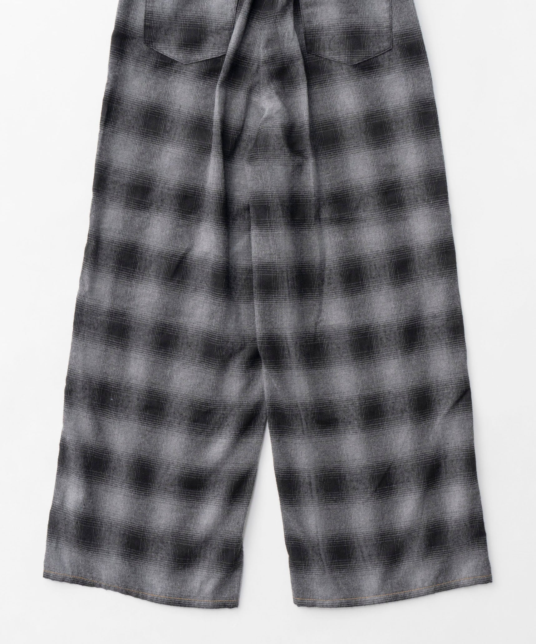 【24WINTER PRE-ORDER】Plaid Pattern Bicolor Denim Pants