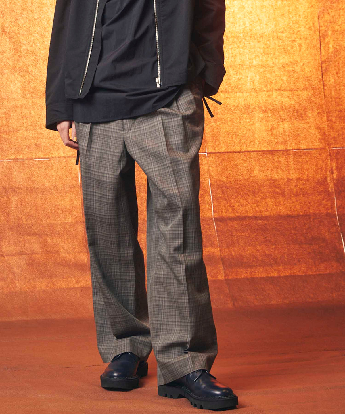 【LIMITED EDITION】Three-Tuck Wide Pants