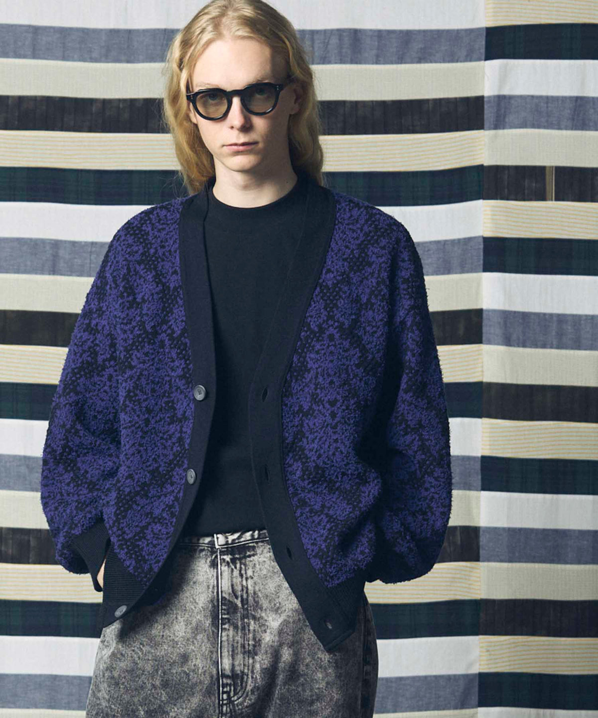 Damask Jacquard Prime-Over V-Neck Knit Cardigan